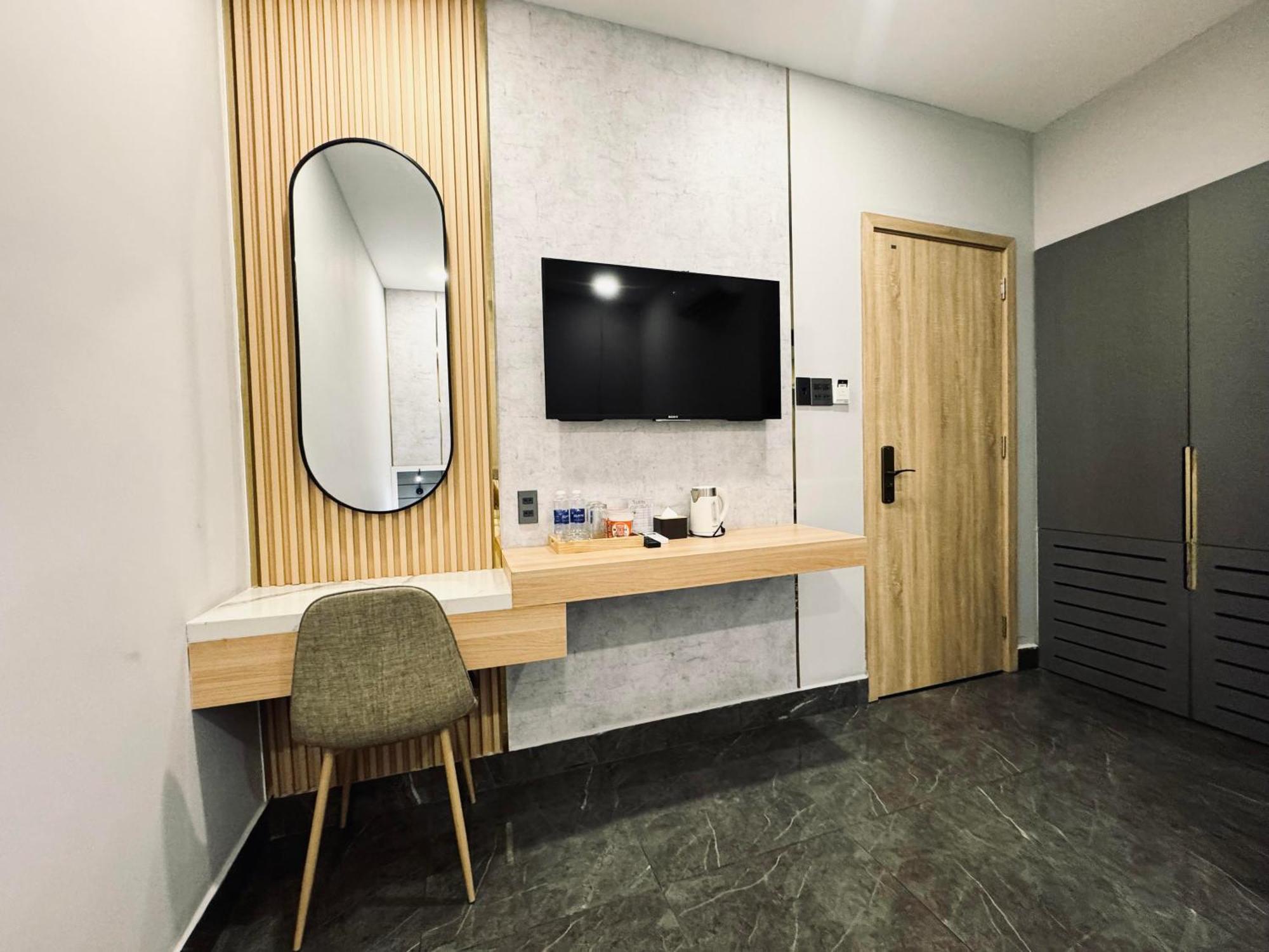 Lion 8 Hotel Кан То Екстериор снимка