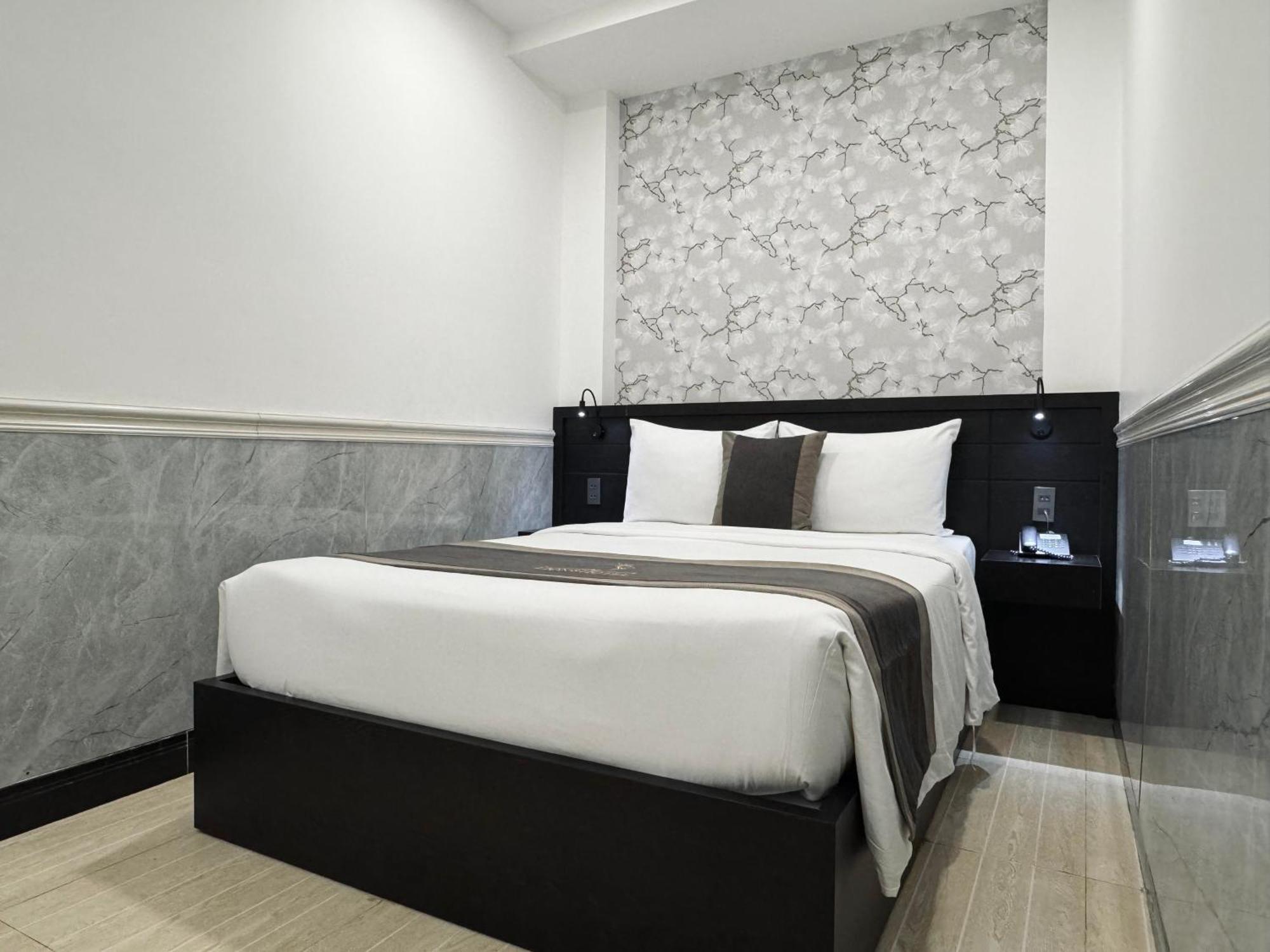 Lion 8 Hotel Кан То Екстериор снимка